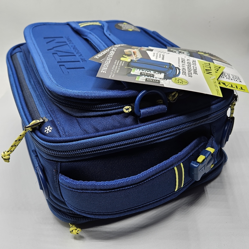 New titan deep freeze expandable lunchbox with container and 2 Ice walls - Picture 13 of 15